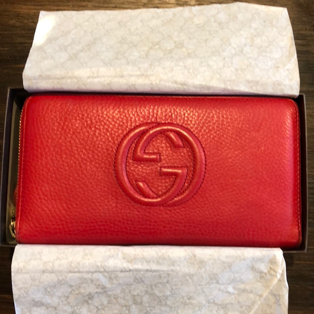 Gucci Red Wallet with tassel